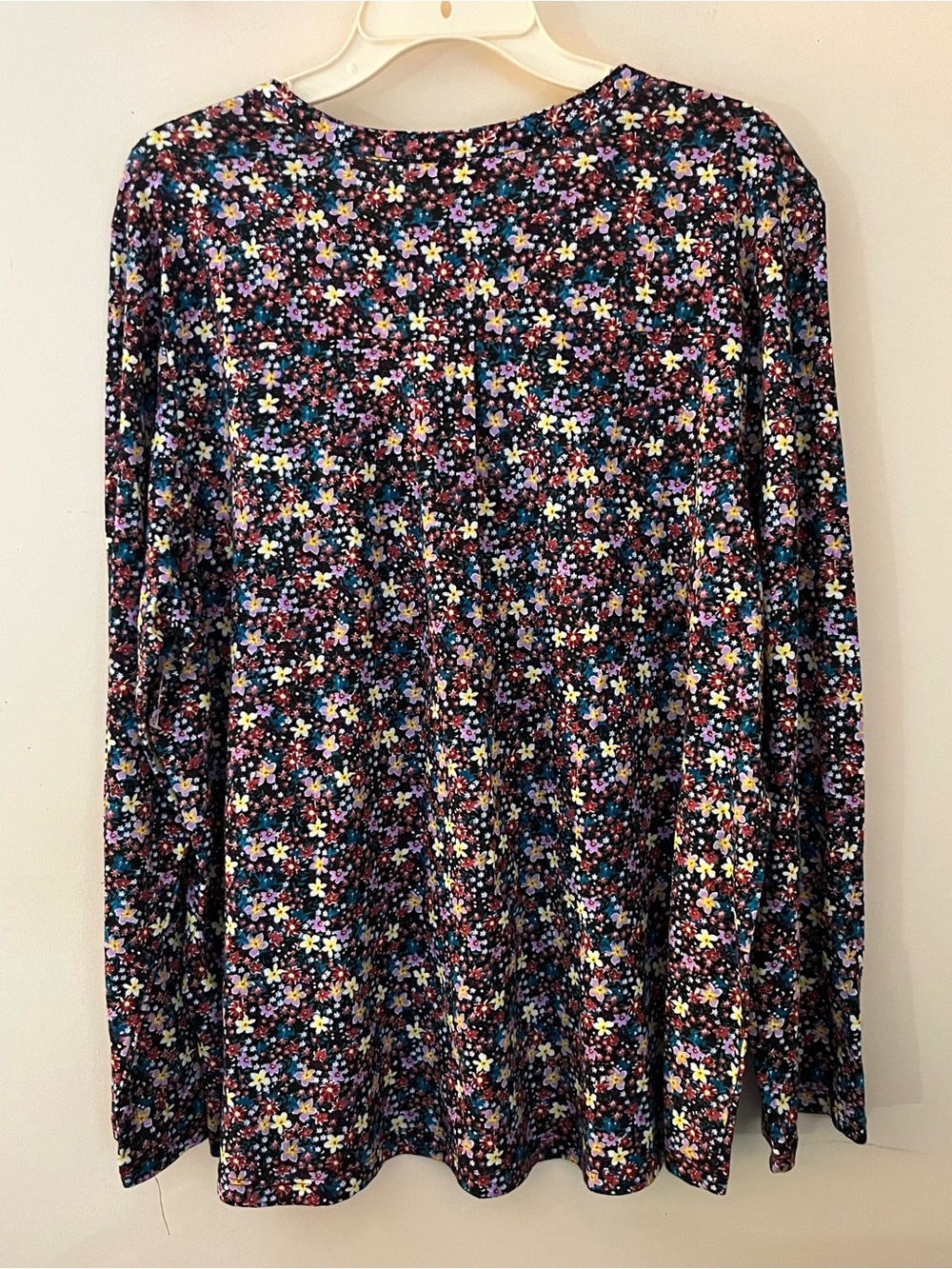 Style & Co. Navy Multi Floral Long Sleeve Henley - Picture 5 of 7